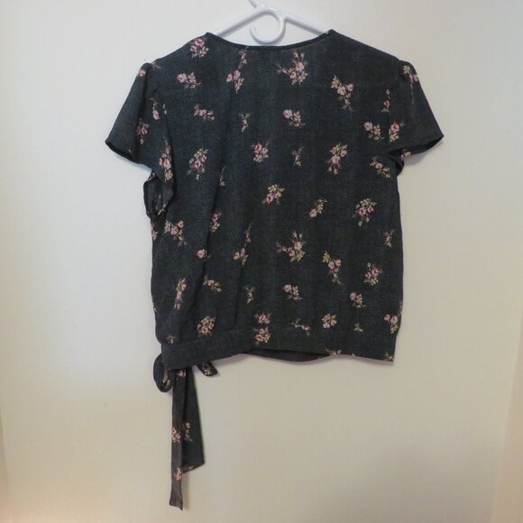 Free Press Blouse Short Sleeve Black w Pink Flowers & Green Dots Size L Women's - Picture 4 of 10